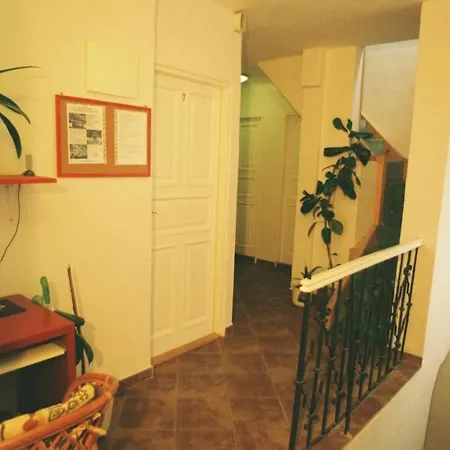 U Zlateho Konicka / The Golden Horse House فندق مبيت وإفطار 3*