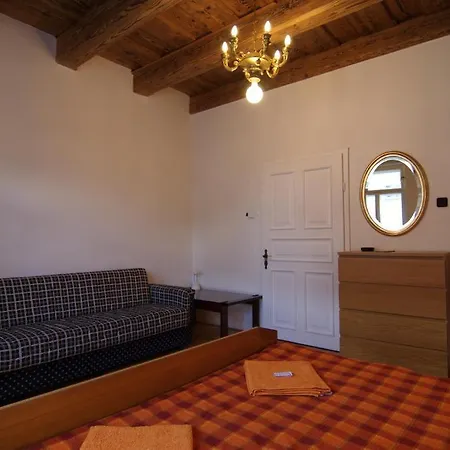U Zlateho Konicka / The Golden Horse House Bed & Breakfast Praag